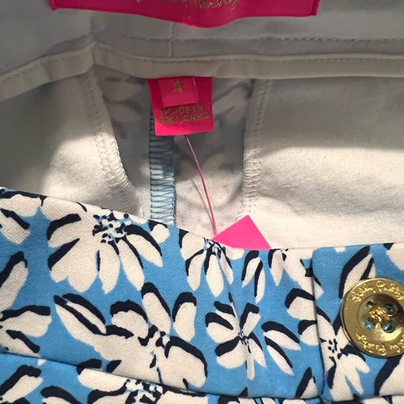 Lilly Pulitzer Floral Blue and White Shorts - Picture 2 of 4